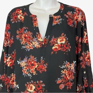 Daniel Rainn Black and Red Relaxed Mandarin Collar Blouse
